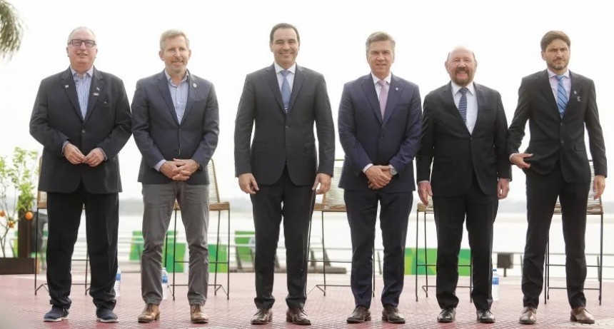 Valdés y sus pares firman un tratado para fomentar el desarrollo y el federalismo 