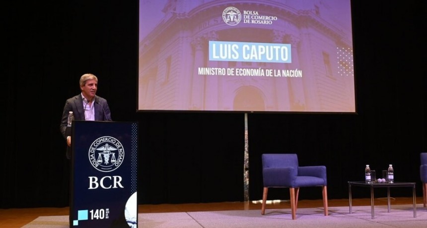 Caputo vuelve a pasar la gorra y ruega que los empresarios 