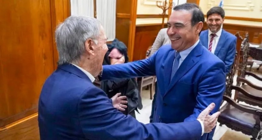 Gustavo Valdés se suma al bloque de los gobernadores de Provincias Unidas