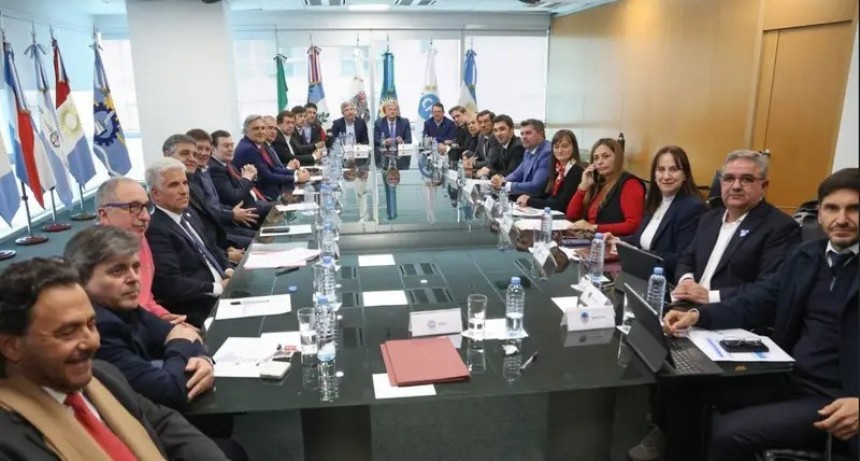 Gobernadores aceptan a Catalán como ministro, pero advierten: 
