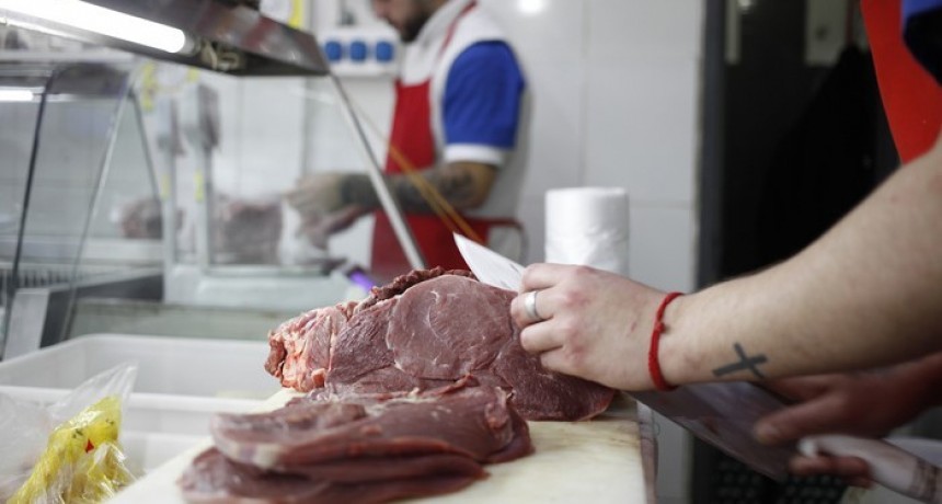 Búsqueda desesperada de dólares: el Gobierno elimina las retenciones a la carne hasta octubre
