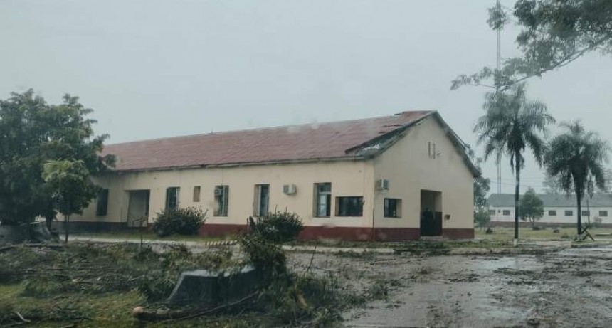 Santo Tomé: creciente y fuerte tormenta complicaron la situación