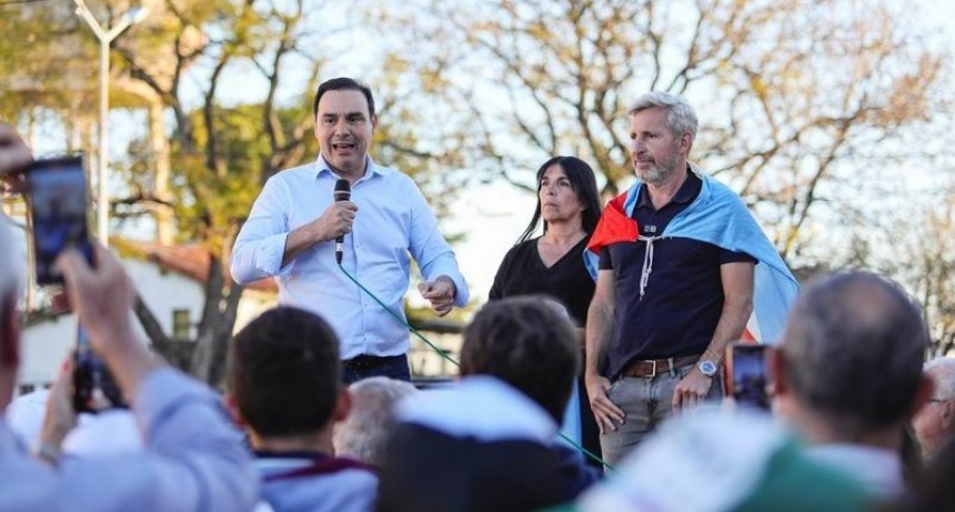 Valdés robustece su estrategia y es reconocido por sus pares en el país