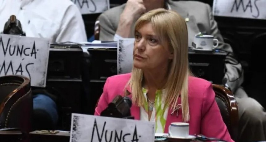 Nancy Sand: 