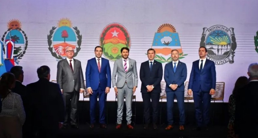 Valdés, elegido presidente de la Región Litoral pidió por una 