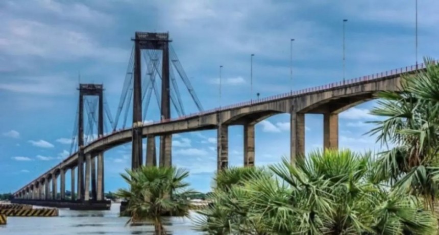 “El puente Chaco-Corrientes no está en riesgo estructural, pero sí colapsado por el tránsito”