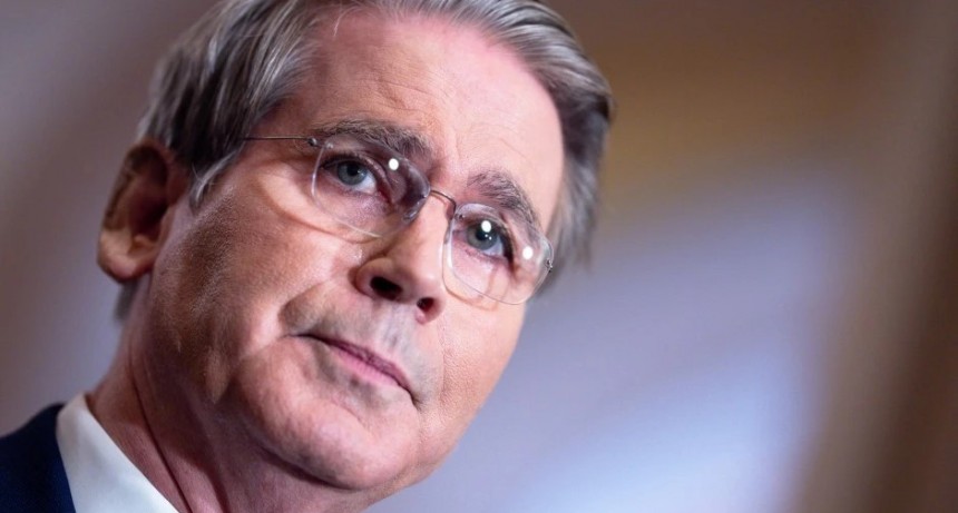 El mercado volvió a pasear a Bessent y el dólar superó los 1.500 pesos