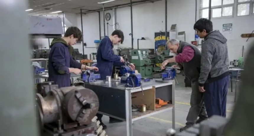 Escuelas técnicas en Corrientes: Provincia reveló que sucederá ante el posible recorte
