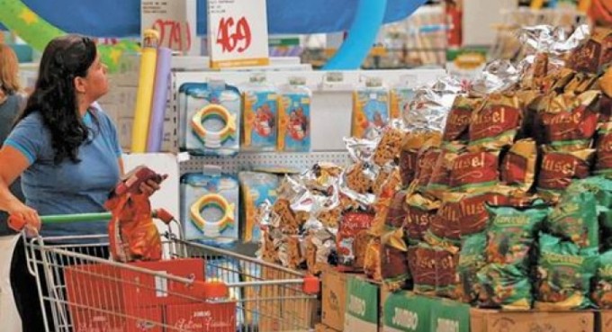 Empresarios y Gobierno comenzaron a diseñar la nueva canasta navideña