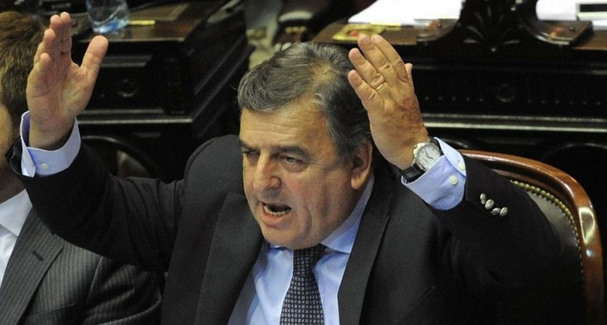 Negri cruzó a Villarruel por su negación de los crímenes de la Dictadura: 
