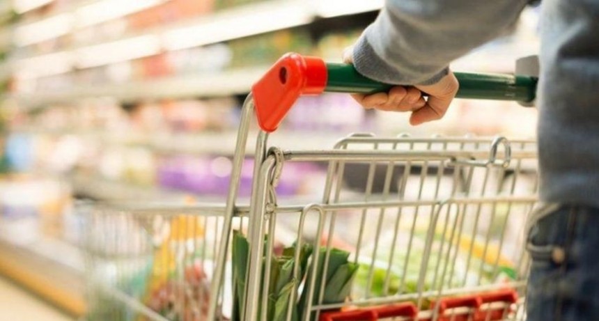 Las impactante cifra que necesitó una familia correntina para comer en octubre