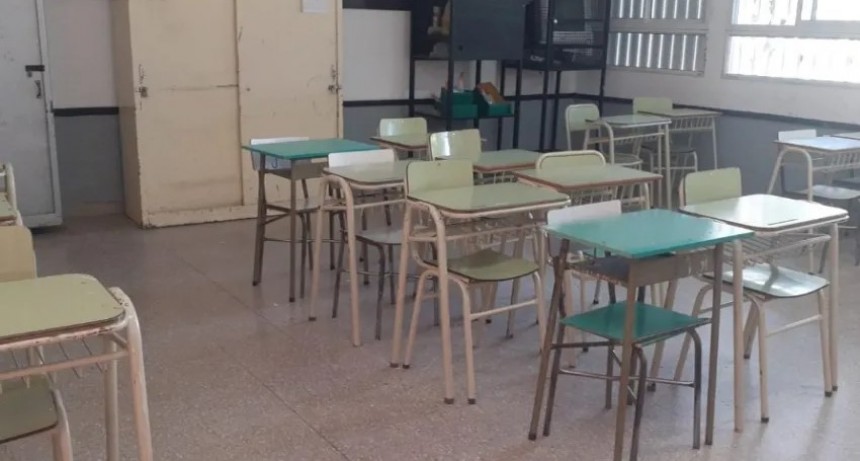 Corrientes: Las escuelas donde se vota tampoco tendrán clases el martes 21 por la mañana