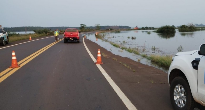 Crecida del Uruguay: habilitan Ruta 14 que une La Cruz con Alvear 