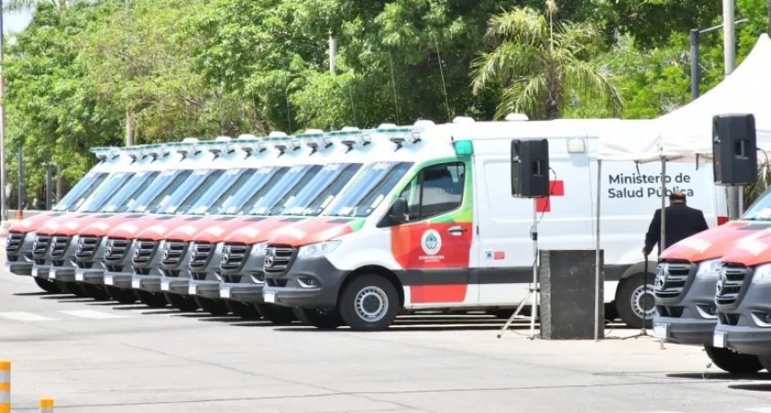 Valdés entregó ambulancias para optimizar la atención y el traslado de pacientes