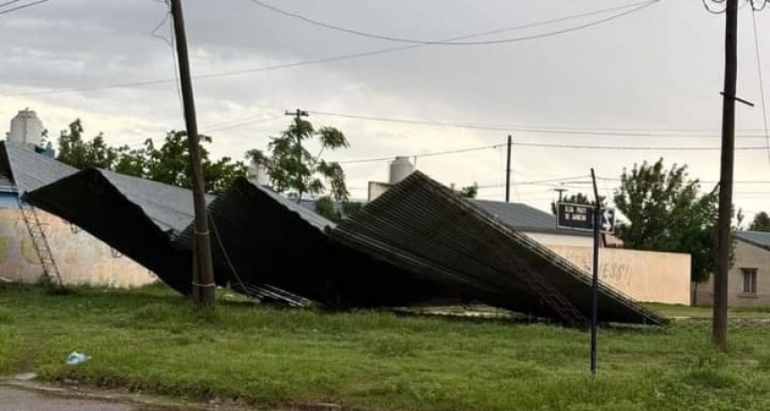 Fuerte temporal azotó a varias localidades del sur correntino
