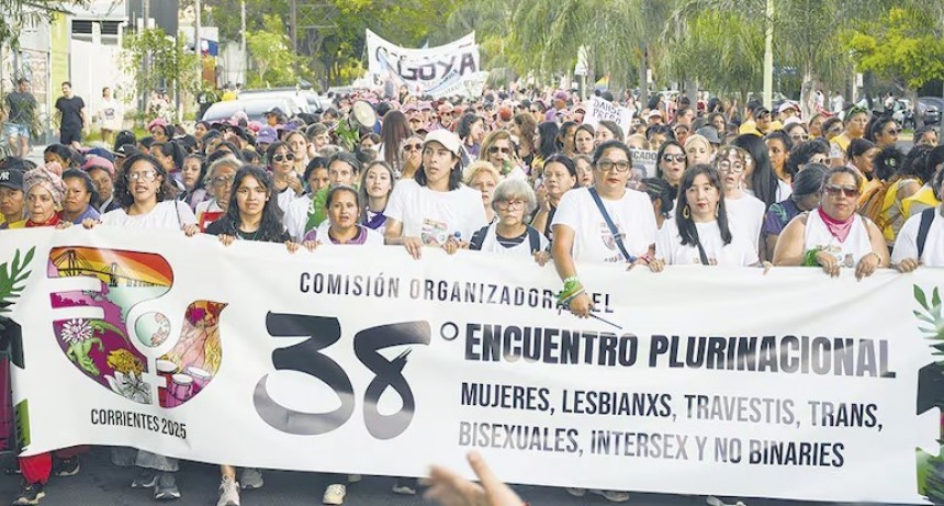 La marea feminista tronó fuerte en Corrientes