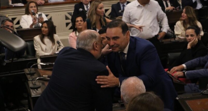 El Senado de los gobernadores: Gustavo se prepara para un 