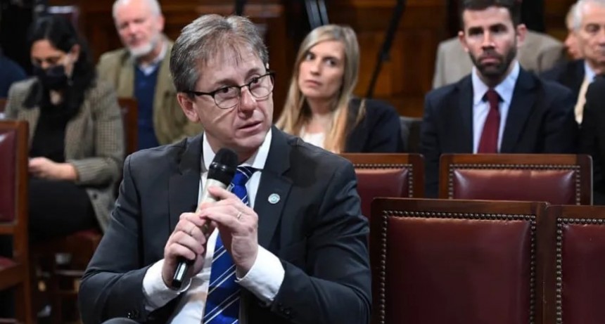 Eduardo Vischi es el presidente del bloque UCR en el Senado