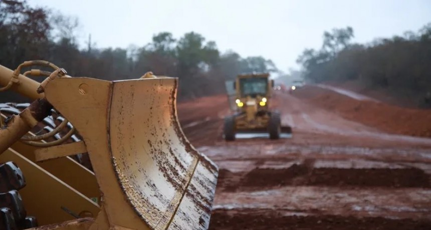 Javier Milei y la motosierra: la construcción para la máquina