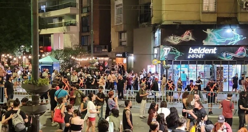 Córdoba, capital del protocolo: por qué el cacerolazo terminó en represión