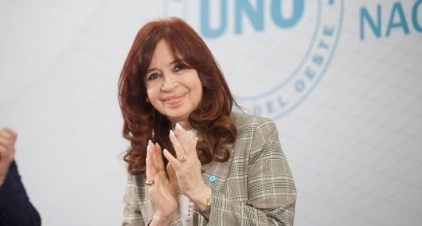 Cristina Kirchner cuestionó la relación entre Kueider y el Gobierno