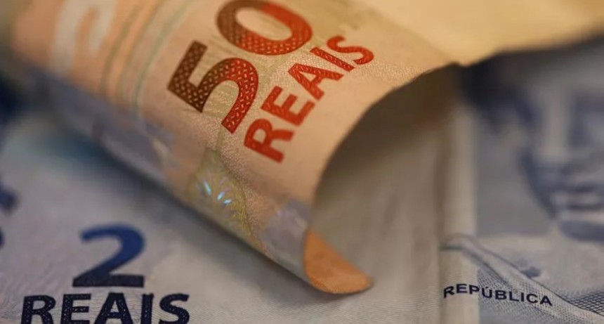 Acelera la devaluación del real brasileño: las 5 consecuencias que puede tener para la economía argentina