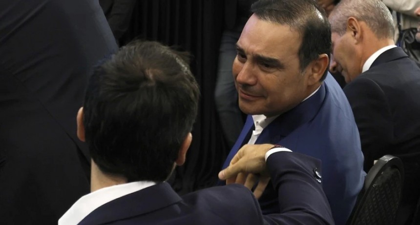 Valdés busca un interbloque con Provincias Unidas para impedir que Jaldo y Sáenz le saquen la tercera minoría